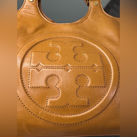 NWT Tory Burch Bombe Tote Tan with dust bag - Picture 4 of 14